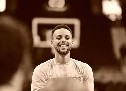 平博APP-开拓者主场险胜掘金